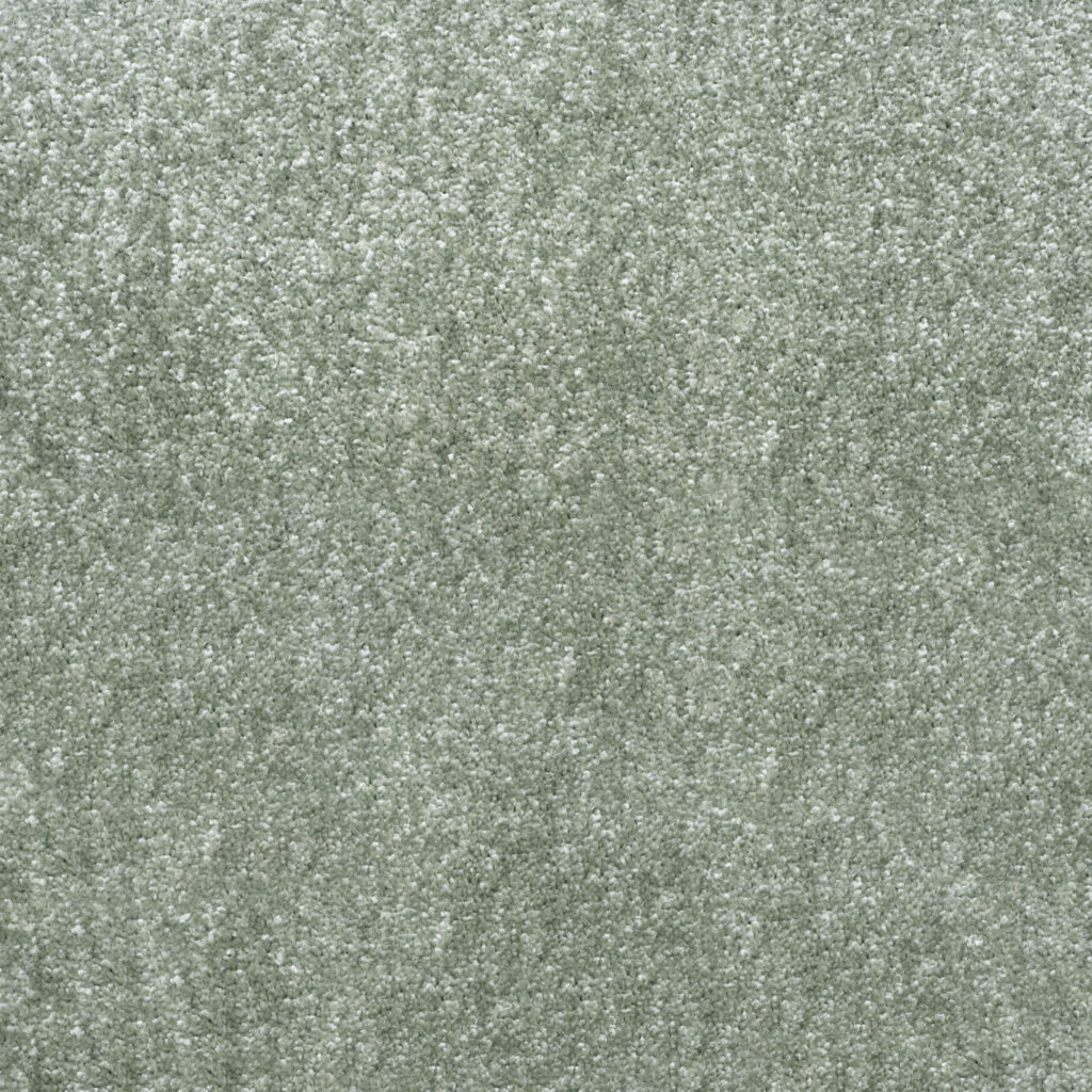 **CLEARANCE** Ultra Saxony